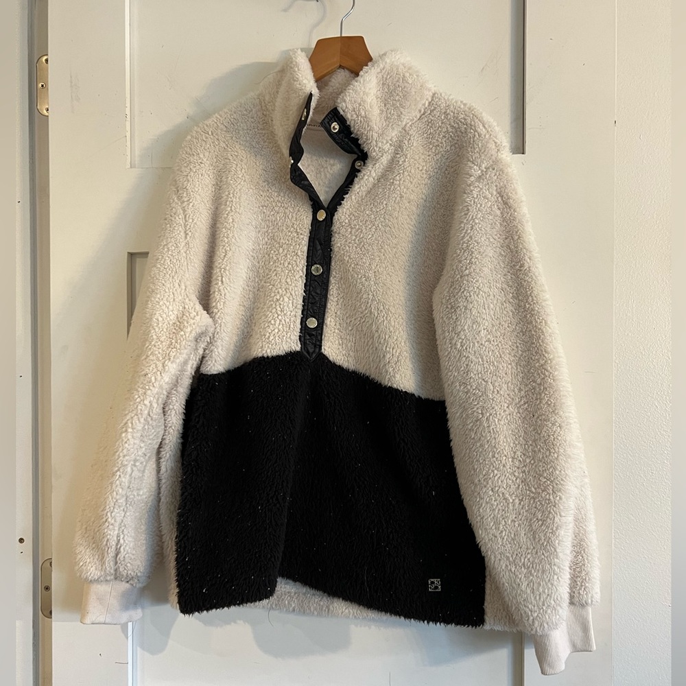 Calvin Klein Sherpa Pull Over.